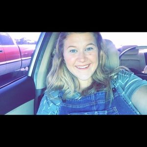 Meet your Posher, Savannah